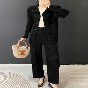 [플라라]플라라 플리츠섹션드롭버튼자켓+팬츠SET