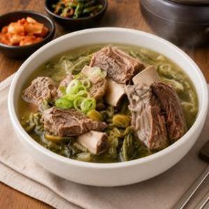 [APP전용][20% 추가쿠폰] 부드러운 우거지와 소갈비, 소고기의 조화로운 깊은 맛, 우거지 갈비탕 600g*3팩