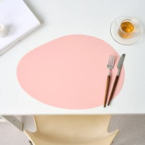 가죽패턴 실리콘 조약돌모양 식탁매트 핑크