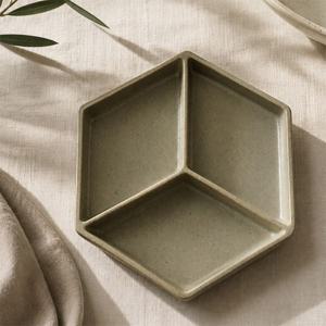 모스 그린 육각 삼절판 (가로 18 cm) 분청 나눔접시 반찬접시 분청 소스접시 반찬그릇
