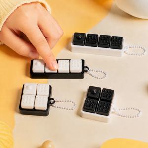 지압 클리커 키링 열쇠고리 가방고리 백참 스트레스해소 피젯토이 손지압기 무소음