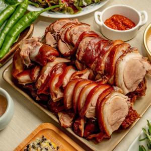 야들야들 부드러운 국내산 순살족발 300g+새우젓 증정 / 미니족 왕족발 앞다리 뒷다리