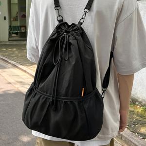 TEMU 1개입, 정교한 남성 패션 백팩, 숄더백, 대용량, 드로스트링 백, 주름 가방, 다중 포켓, 스크래치 및 마모 방지 나일론 소재, 쇼핑, 데이트, 외출, 파티, 출퇴근용, 적절한 길이로 조절 가능한 어깨 끈, 심플하고 캐주얼하며 쿨한 남성 패션 백팩