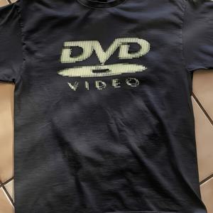 TEMU 남성 레트로 DVD 비디오 패턴 티셔츠 - 90년대 테크 네온 그린 프린트 셔츠, 가볍고 통기성 좋은 상의, 영화 밤, 게임 행사 및 캐주얼 웨어
