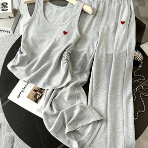 TEMU 여성용 캐주얼 조끼 셔츠와 바지 세트 2개 세트, 여름용 레드 하트 프린트 라운드 넥 라이트 그레이 조끼 상의와 바지 파자마 세트, S 사이즈, 집, 수면, 휴가 또는 출장용으로 적합한 편안한 데일리 캐주얼웨어