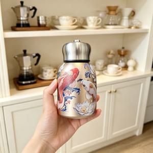 10Oz/300Ml 황금빛孔OPS 나비 프린트 스테인리스 스틸 물병, 오래 지속되는 뜨겁고 차가운 보존을 위한 진공 단열, 사계절 사용. 미니 진공 플라스크 포함, 가정, 여행 및 장거리 여행에 휴대 가능, 섬세하고 화려한 프린트