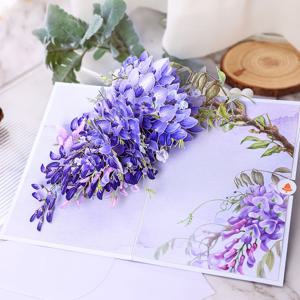3D 수국 꽃 인사말 카드, 생일, 기념일 또는 봄을 기원하는 데 완벽합니다. 열어보면 수국 꽃이 핀 클러스터가 나타나며 자연의 부드러운 감각이 인사에 담겨 있습니다. 책상 또는 디스플레이 스탠드에 놓을 수 있습니다.