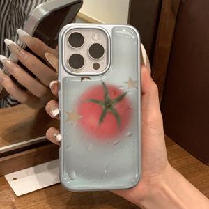 폰 케이스: 여름 신선한 토마토 물방울, 창의적인 별 패턴. 아이폰 17 PRO MAX/17, 16, 15, 14, 13, 12, 11 Pro Max 및 기타 모델에 적합. 고급스러운 PC 전기 도금 에폭시 수지 보호 케이스. 휴일 선물, 생일 선물. 다양한 상황에 적합