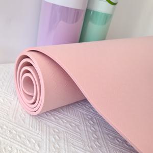 1개 미끄럼방지 TPE 요가 & 매트 - 고밀도 쿠션으로 편안함, 땀방지 디자인 - 초보자와 홈 피트니스 액세서리에 완벽