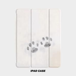 귀여운 고양이 발자국 태블릿 케이스, iPad 10세대, iPad 9/8/7세대 10.2인치, iPad Air 5/4세대 10.9인치, iPad Pro 11인치 호환, 가벼운 소프트 TPU 후면 및 마그네틱 스탠드 특징