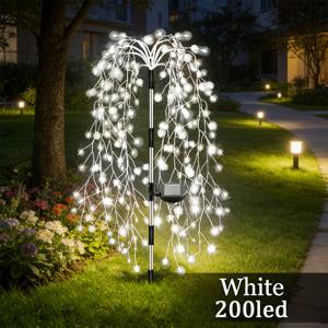 태양광 120/200 LED 야외 장식용 지중형 각주등 1개. 정원, 잔디밭, 안뜰 길, 계단 옆 화단, 파티오 등 야외 공간에 적합. 간편한 설치—땅에 꽂기만 하면 됨. 다양한 야외 지형과 호환. 빛, 따뜻한 빛, 흰색 빛 버전 선택 가능