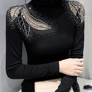 1개 윙 라인스톤 + 메쉬 할로우 아웃 터틀넥 긴팔 티셔츠 | 우아하고 섹시한 스타일 | 신축성 있는 슬림핏 & 바디 라인 강조 | 가을/겨울 레이어링/데일리 출퇴근 여성용 베이스 셔츠