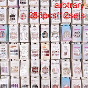 288개 (12세트) 네일 아트 랜덤 모음, 숏 네일, 미디엄 롱 네일, 롱 네일, 프렌치 스타일 네일, 아몬드 네일, 스퀘어 네일, Y2K 네일, 레드, 블루, 블랙, 화이트, 퍼플, 멀티 컬러 믹스 네일, 패셔너블하고 미니멀한 네일 스티커 세트