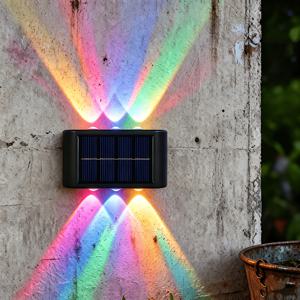 RGB 색상 변경 태양광 실외 벽 조명, 스마트 센서, 태양광 전원, 내장형 조도 센서, 황혼 시 자동 켜짐, 높은 밝기 LED 정원 벽 조명, 마당, 정원, 파티오, 발코니, 실외 벽 장식에 적합