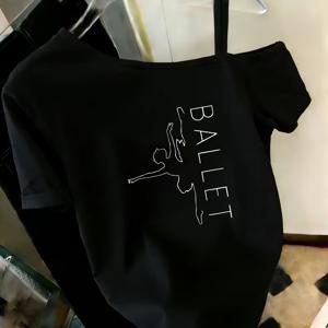 여성용 오프숄더 비대칭 스파게티 스트랩 밤발레 프린트 티셔츠 탑 - 댄스 티, 댄스 연습, 공연 및 캐주얼 복장에 적합한 반팔, 기계 세탁 가능 논셔츠