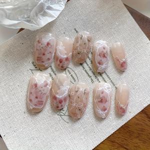 부드러운 수채화 장미 디자인의 새틴 엘레강스 스타일 십피스 블루밍 플로럴 레이스 수작업 프레스온 네일, 신선하고 귀여운 Y2K 감성, 사계절용 네일 패치, 데일리웨어, 생일 파티, 모임, 댄스용