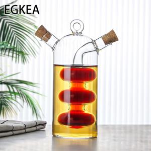 EGKEA, 1개 창의적인 유리 오일 병, 투명 유리 바디에 숨겨진 모래시계와 포도가 특징이며, 분배 시 모양이 흐릅니다. 실용적이고 시각적으로 매력적입니다. 코르크 스토퍼로 누수 방지, 편리한 사용을 위한 기울어진 스파우트