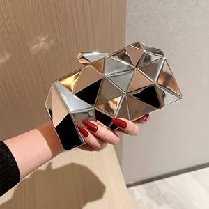 새로운 글로시 웨스턴 이브닝 백 메탈릭 클러치 스몰 스퀘어 백 이브닝 백 드레스 백 바디백 웨딩 시즌 백 연회용 가방 어버이날, 결혼식, 회의, 연회, 파티, 졸업식에 매우 적합. 여성에게 최고의 선물