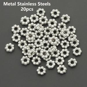 20개 304 스테인리스 스틸 꽃 모양 스페이서 비즈 약간 3mm/4mm/5mm/6mm 눈꽃 모양 스페이서 비즈 구멍 뚫린 루즈 비즈 장식 비즈 비즈 커넥터 수제 직조 목걸이 팔찌 발찌 키체인 가방 펜던트 주얼리