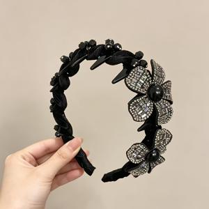 블랙 라인스톤 플라워 미끄럼 방지 이빨 머리띠, 새틴 헤어프레스 헤어밴드, 출퇴근 및 저녁 행사를 위한 다용도 헝클어진 머리카락 해결책, 일상 출퇴근, 저녁 식사, 결혼식, 파티, 세안, 팩 부착에 적합, 엄마, 절친, 어르신을 위한 이상적인 생일 및 휴일 선물