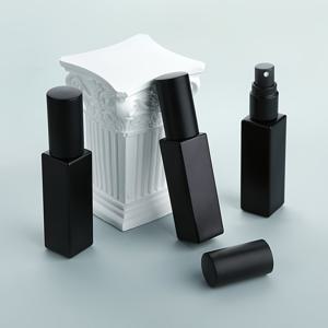 3개 10ml 라이트 럭셔리 매트 블랙 전기 도금 사각 두꺼운 유리 향수 스프레이 병 세트, 빈 병, 알루미늄 미세 미스트 노즐 | 매트 고품질, 두꺼운 유리, 낙하 방지, 튼튼하고 내구성, 밀폐 및 누수 방지, 재사용 가능
