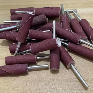 80-240방 샌드페이퍼 롤 (3MM 핸들 포함), 원통형 샌딩 스틱, 전동 공구에 적합한 연마 및 연삭 도구, 금속 연삭 및 녹 제거용으로 설계됨
