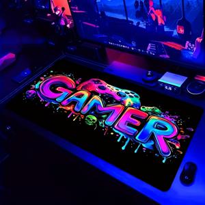 UV 반응성 고무 베이스가 특징인 대형 게이밍 마우스 패드, 세탁 가능한 폴리에스터 소재, 컬러풀 게임 콘솔 프린트로 E스포츠 디자인, 미끄럼 방지 기능으로 게이머에게 적합하며 사무실 사용에 적합, 세척 용이
