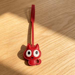 귀여운 큰 눈 빨간색 인조 가죽 아기 고양이 펜던트, 인스 이지 펜던트 만화 귀여운 아기 고양이 가방 참 올매치 핸드백 크로스바디 가방 백팩 포장 액세서리 정교한 작은 펜던트 북마크 펜던트 여행 가방 트롤리 케이스 작은 펜던트 데일리 출퇴근