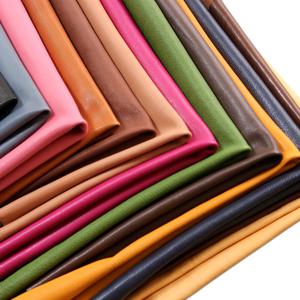 고품질 랜덤 색상 양가죽 2개, 초보자용 가죽 공예 연습, DIY 공예품, 지갑, 카드 홀더, 휴대폰 케이스 및 기타 가죽 제품에 적합, 양가죽 | 천연 양가죽
