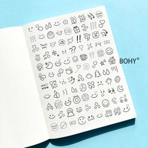 성인용 스트레스 해소 동물 스티커 장식 심볼 라인 드로잉 색칠 따라 그리기 책, 팬더, 원숭이, 작은 펭귄, 악어, 재미있는 이모티콘 팩 등 테마의 라인 아트 일러스트 32페이지 포함. 소근육 운동 능력 훈련, 초보자용 끈人的인형 그리기, 집에서 여가 시간에 그으며 휴식하기, 손으로 그린 예술 작품에 이상적. 크리스마스와 할로윈을 위한 특별한 힐링 선물
