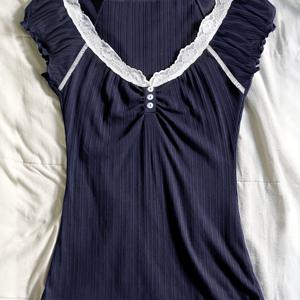 새로운 패치워크 레이스 티셔츠, 핫 슬림핏 반팔 탑, 스위트 앤 스파이시 레트로 아메리칸 빈티지 디자인, Y2K 반팔 외출복으로 적합