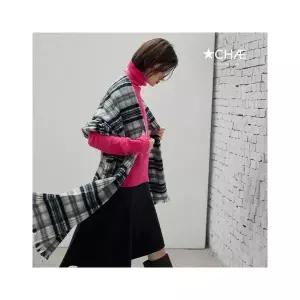 채컬렉티브 25FW 메리노울100 체크 숄 머플러