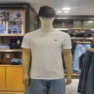 [리바이스]리바이스 스몰로고 라운드 면 반팔 라운드티셔츠 릴렉스핏 여름용 56605-0000