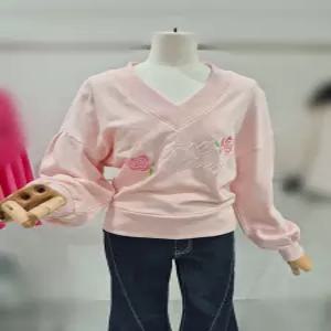 국내 정품 [에고이스트] [BLUE LABEL]백 포인트 리본 V넥 스웨트셔츠 (ES2OTL04)