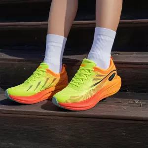 츄바스코 REVONIX 카본화 스위프트X-Pro 러닝화 CSX68 YELLOW/ORANGE - 멀티