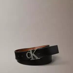[롯데백화점]캘빈클라인 남성 하드웨어 버클 텀블드 벨트 35mm(4D7049G-UKF)