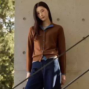 M12 26F W 하이넥 버튼 배색 가디건 3종
