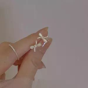 선물용 클리어 엑스 워터 드롭 귀걸이