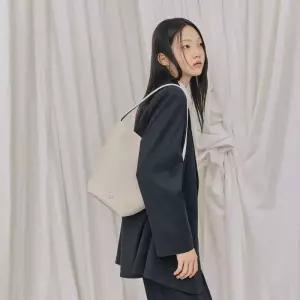 랩 SOPHIE BUCKET BAG AR7AB824 117906