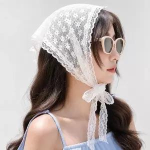 화사한 꽃무늬 레이스 헤어스카프 포인트 아이템_26695074_597559