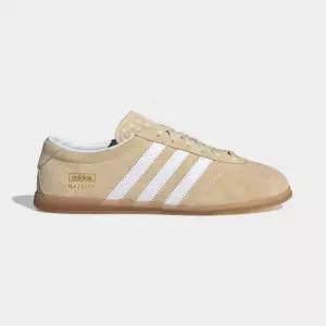 아디다스 ADIDAS 가젤 로우 프로 샌드베이지:화이트 JR8889