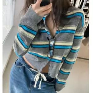 블루밍 스트라이프 가디건 남녀공용 커플룩 데일리패션 트렌디룩