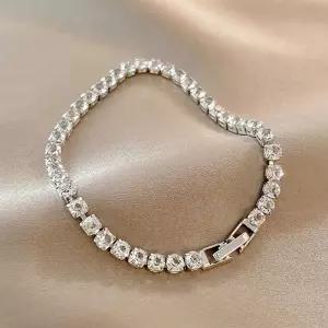 테니스 팔찌 라비앙 써지컬 2mm 4mm 여름 레이어드 포인트 체인 큐빅 데일리