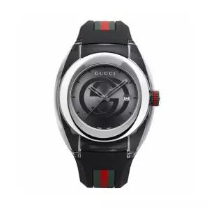 구찌 YA137116 SYNC 남성 러버 쿼츠 46mm