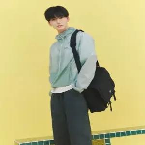 리 LEE NCT 재민 PICK 에어 메신저백 블랙