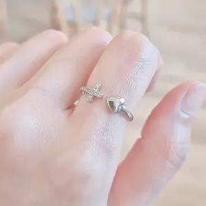 랑데시아 여성반지 실버 925 SILVER 은 지르콘 큐빅 하트십자가 오픈반지