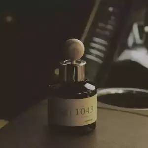 １+１메르헨트 차량용 방향제 디퓨저 80ml 6종향 디퓨져 고급 자동차 차량 방향제 명품 집들이선물
