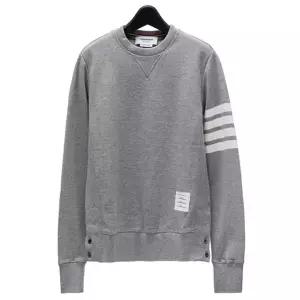 라프리마 [THOM BROWNE] 톰브라운 남성 사선 완장 맨투맨 MJT021H00535-068