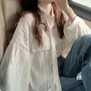 얇은 캐주얼 카라 여름 자수 코디 상의 펀칭 셔츠 룩 가디건 화이트 데일리 아우터 여성