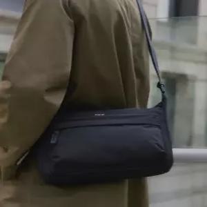 백화점 헤지스 ACC HJBA5F340BK HATCH-BAG 남성 블랙 나일론 크로스백